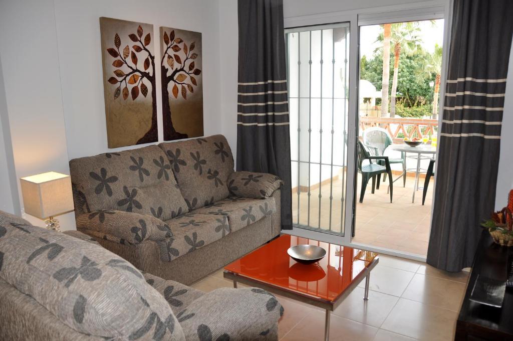 Nerja Paradise Rentals - Chimenea Apts Стая снимка